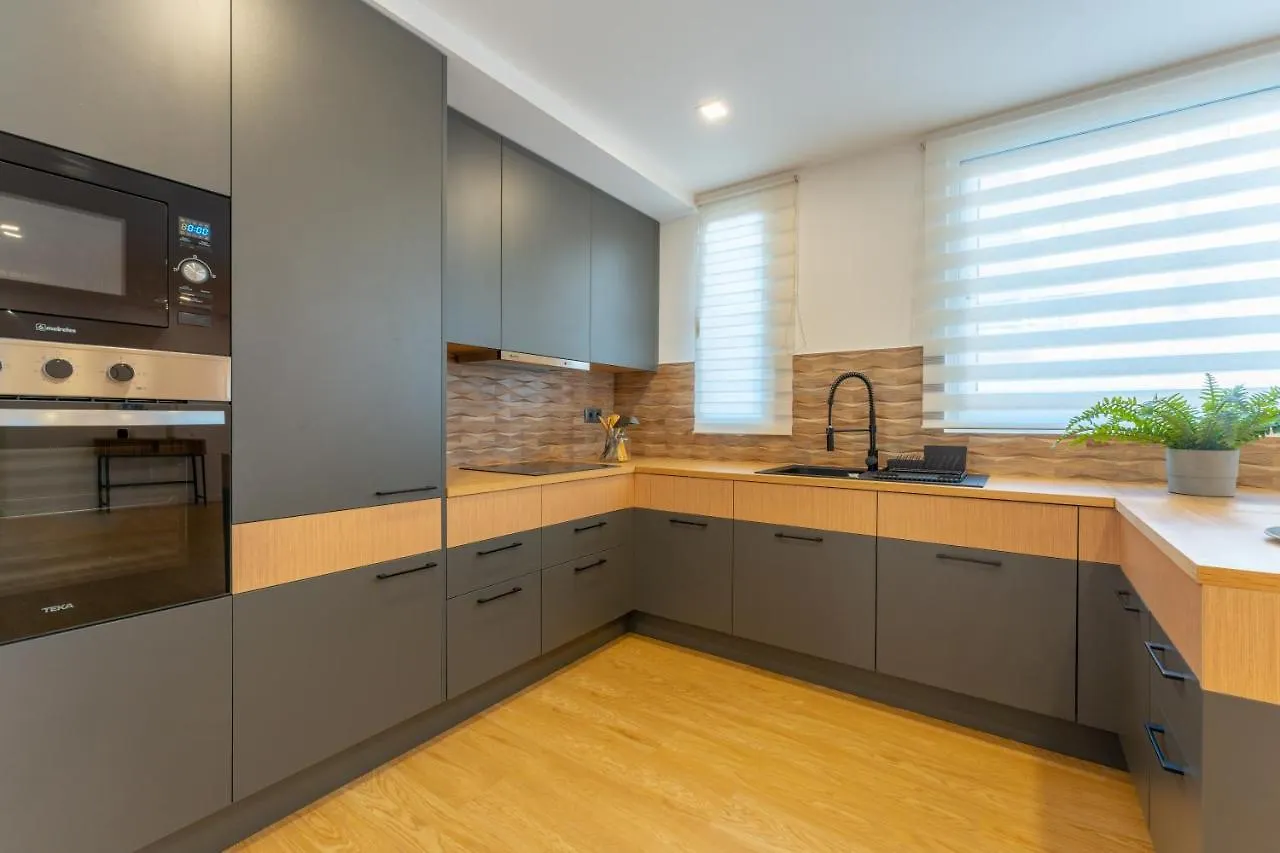 Flh Funchal Spacious Apartment With Balcony
